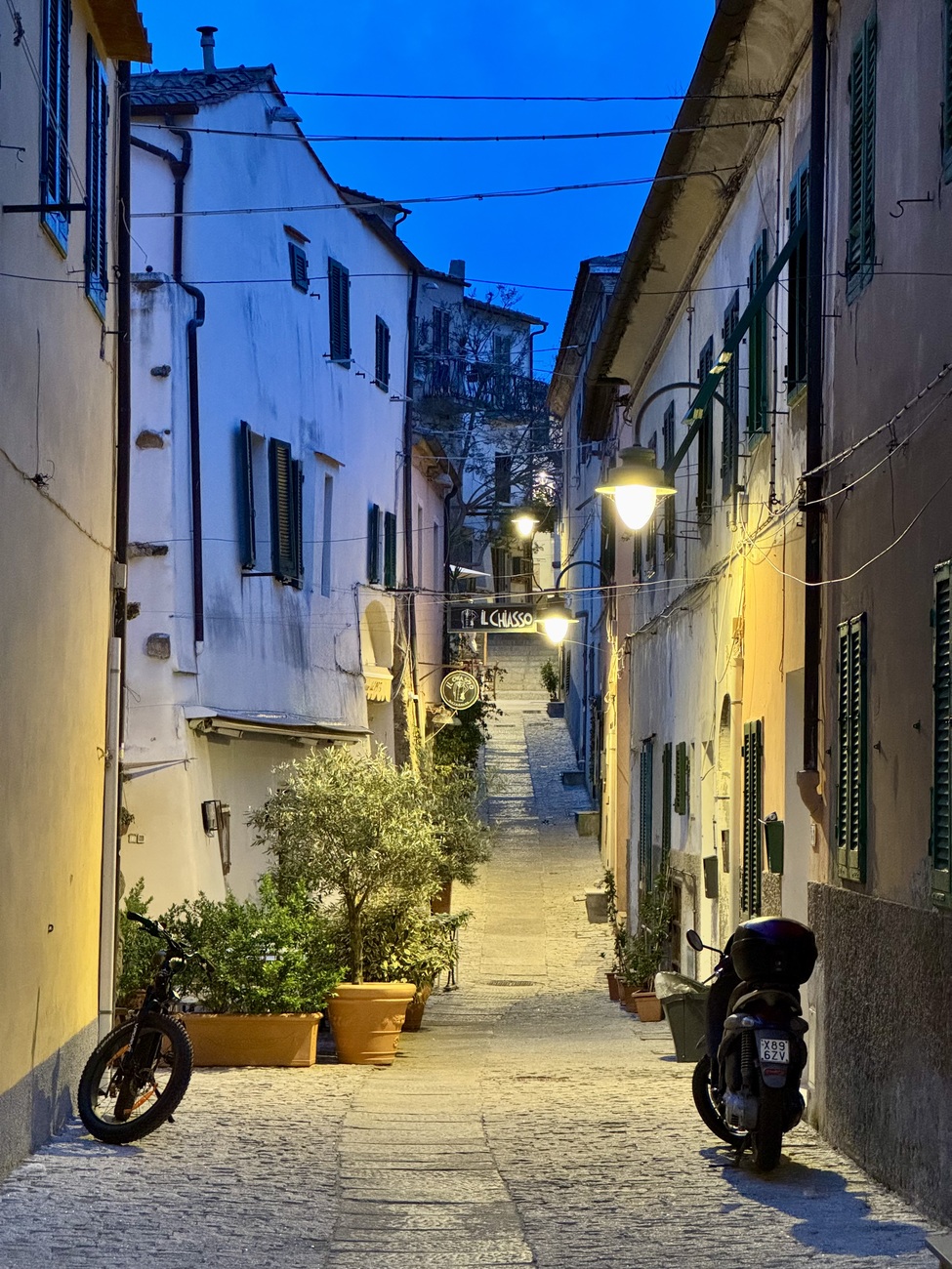 Nightly street atmosphere in Capoliveri, Elba Island, Italy.